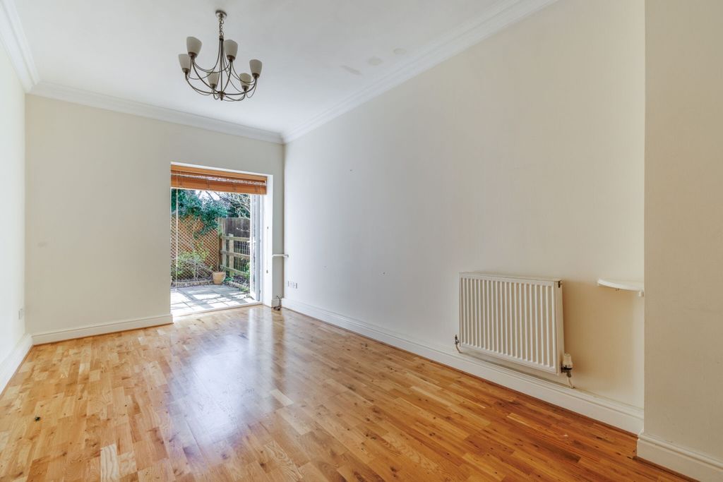 Property photo 3 of 12 Lawson Way