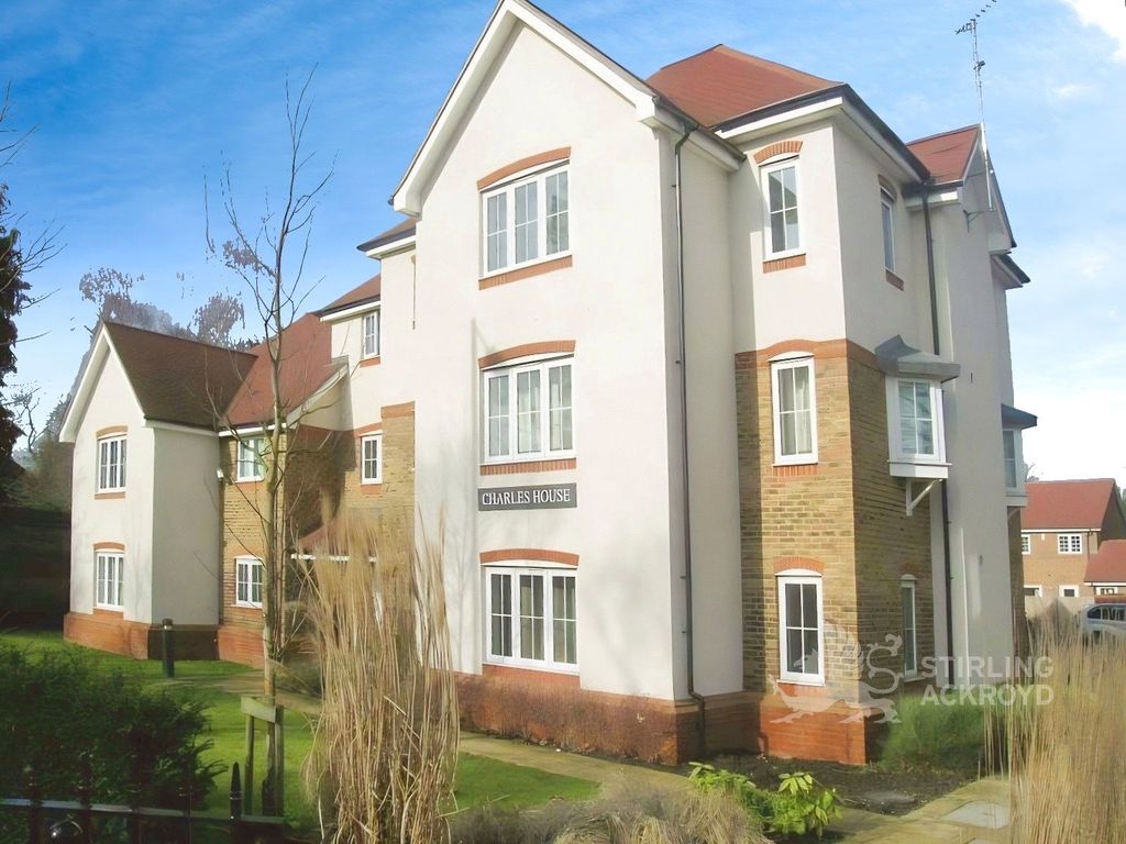 Property photo 1 of 8 Exterior