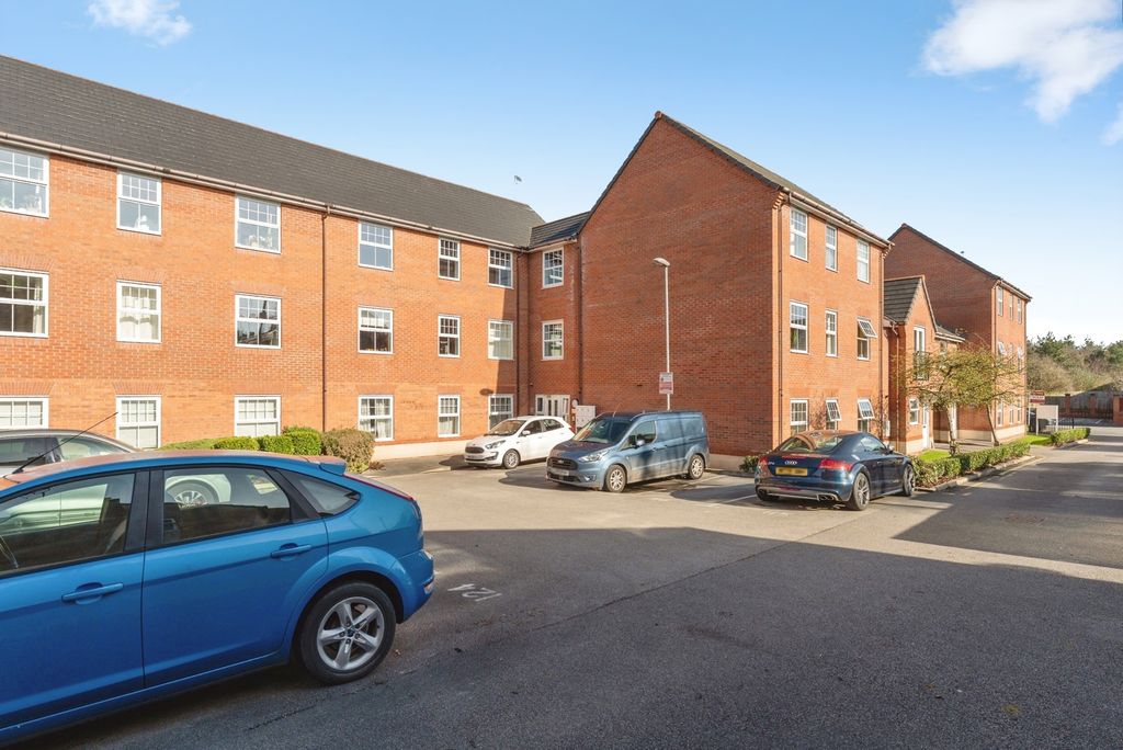 Property photo 1 of 17 Pbox-Img.Jpg