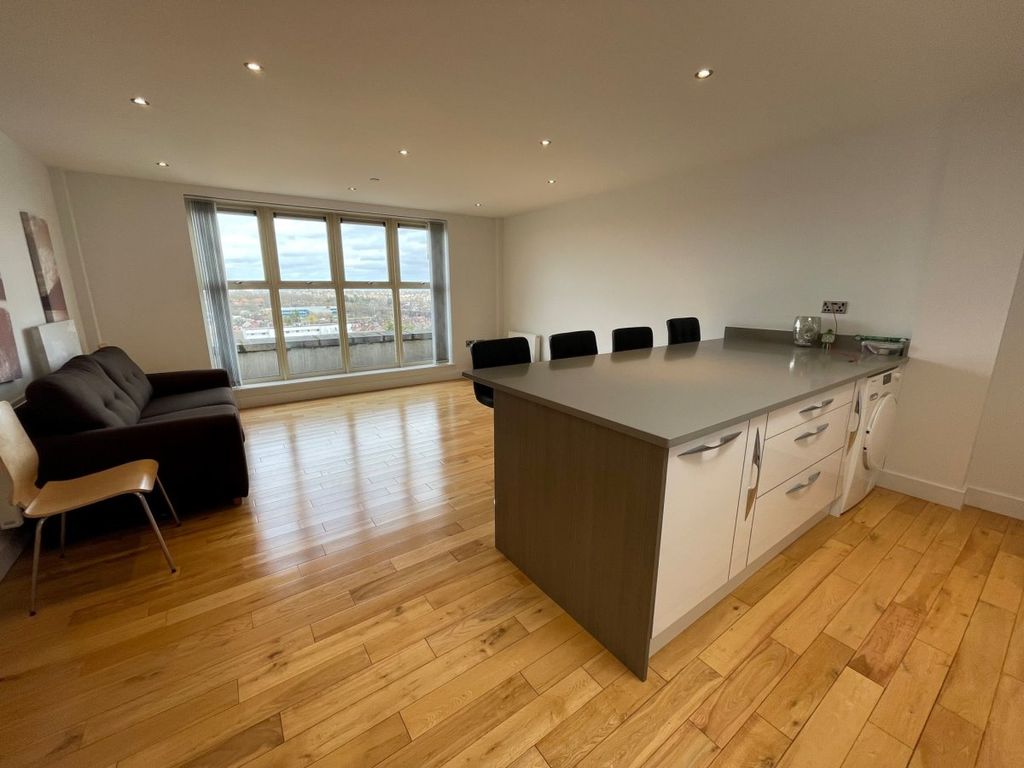 Property photo 2 of 16
