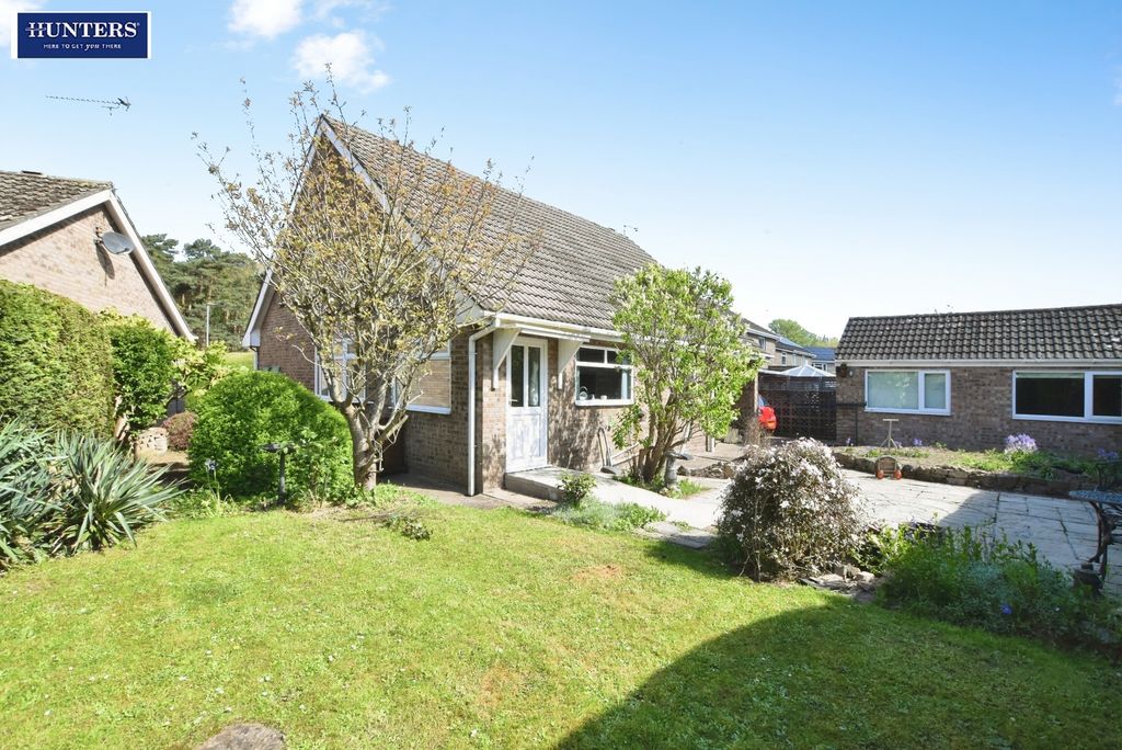 Property photo 2 of 21 Garden