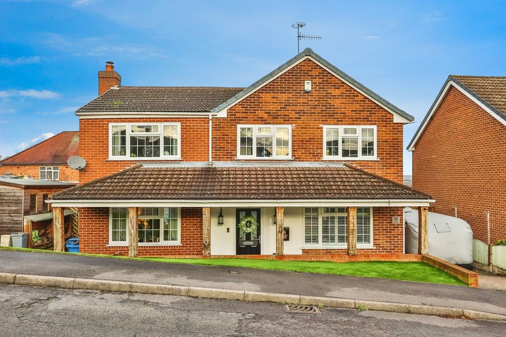 Property photo 1 of 29