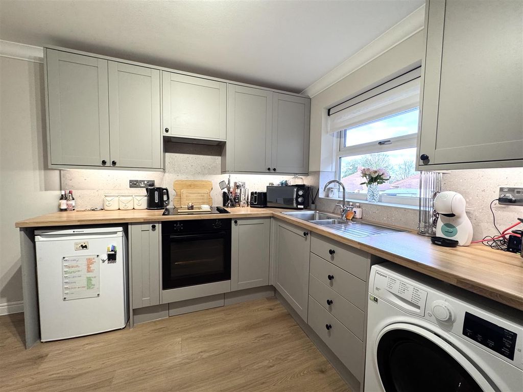 Property photo 2 of 17 Img_2416.Jpeg