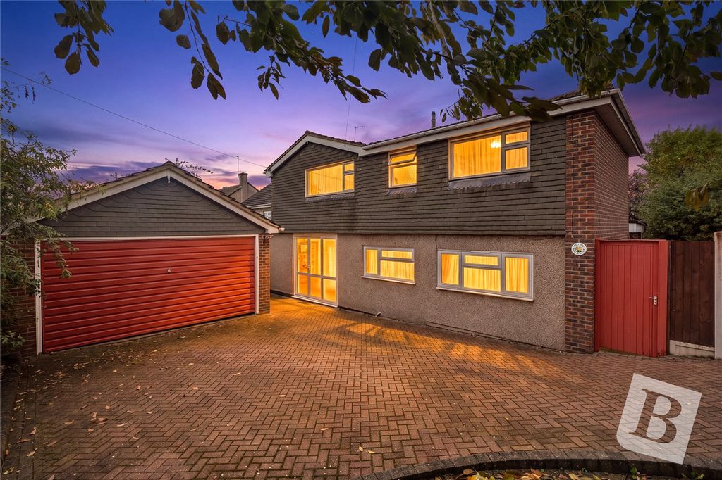 Property photo 1 of 22 Twilight Edit