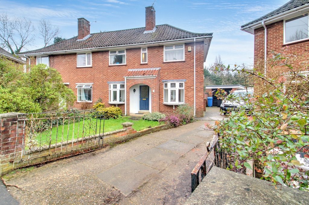 Property photo 1 of 22