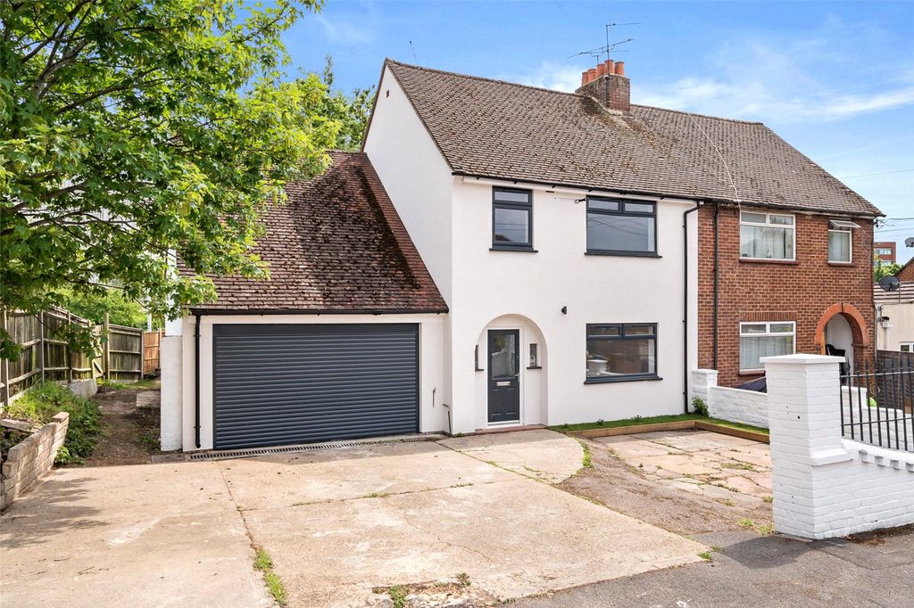 Property photo 1 of 19 Picture No. 04
