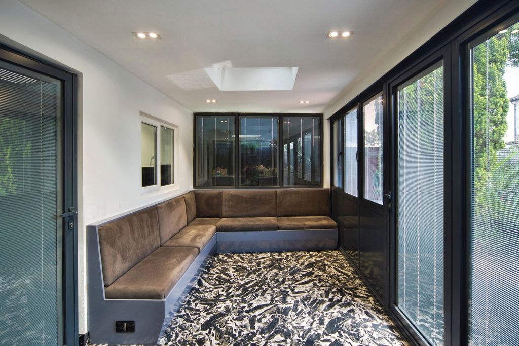 Property photo 2 of 19 Pbox-Img.Jpg