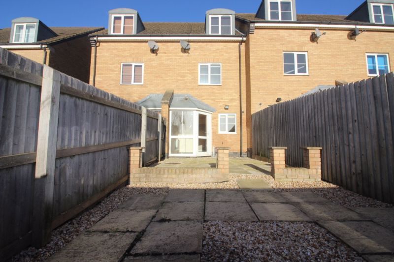 Property photo 3 of 14 Photo 4