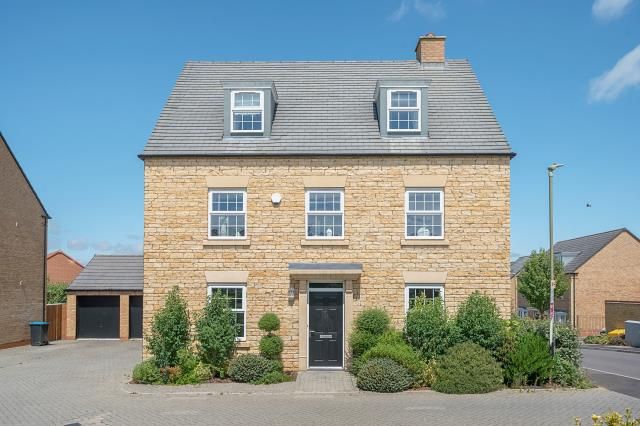 Property photo 1 of 20 External