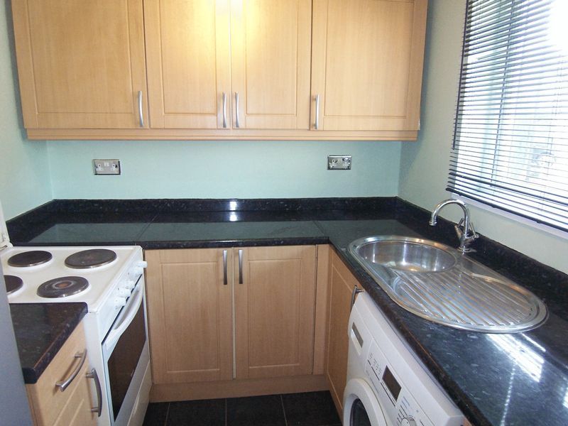 Property photo 3 of 5 Kitchen