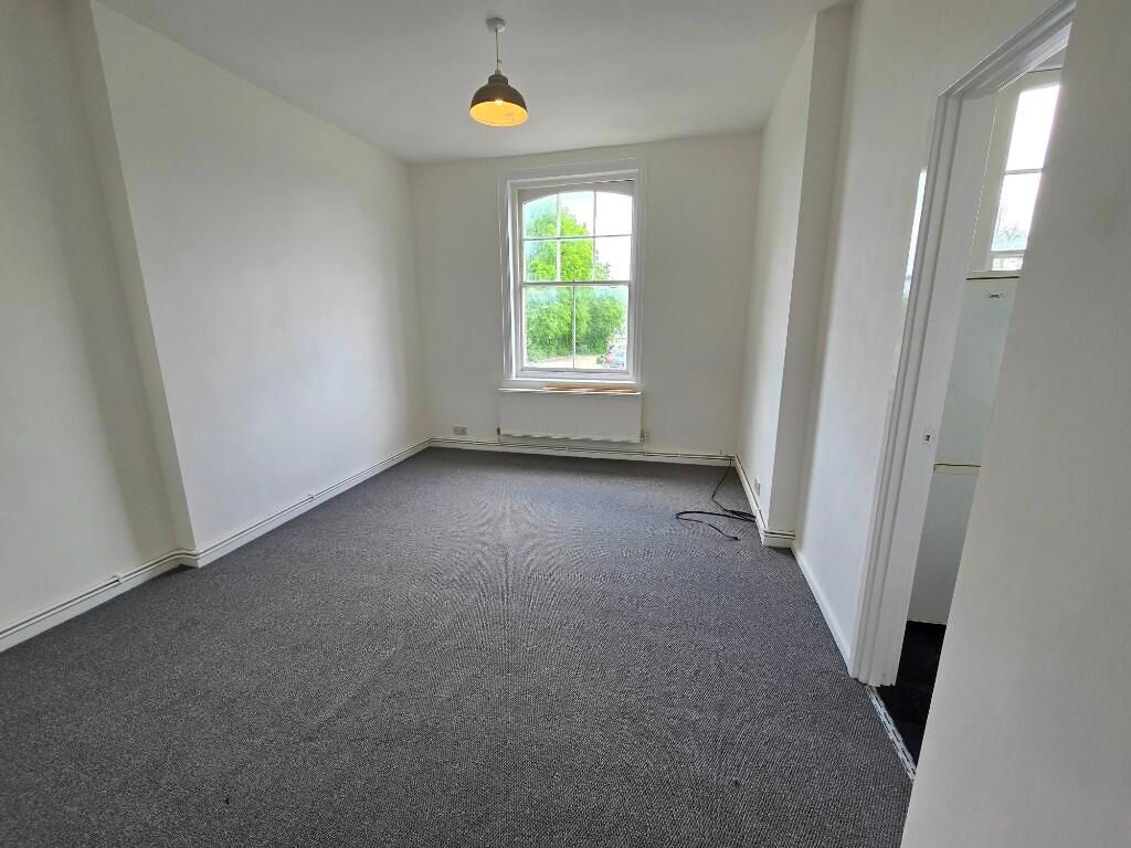 Property photo 2 of 3