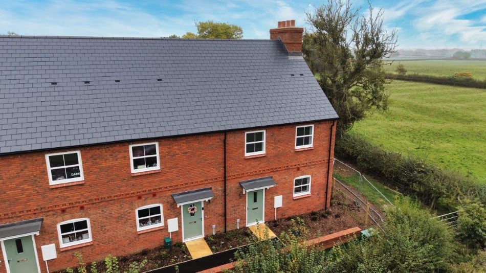 Property photo 2 of 22