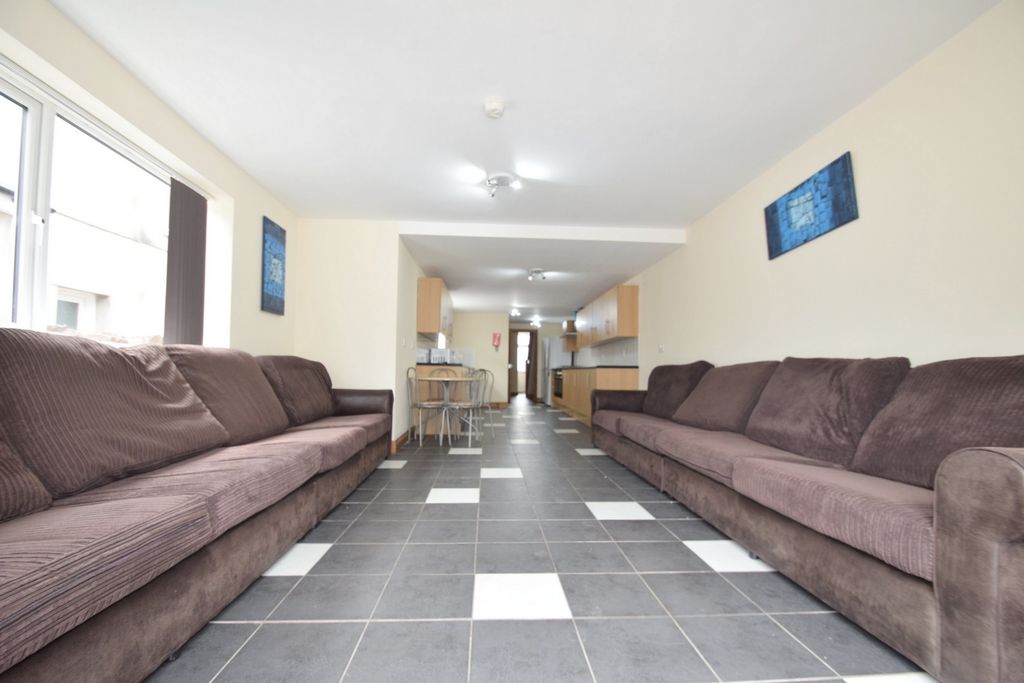 Property photo 2 of 20 Photo 2