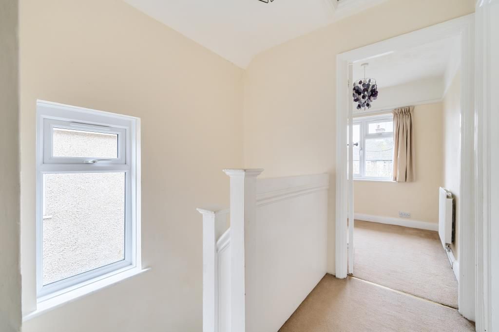 Property photo 3 of 10 Hall Way Area