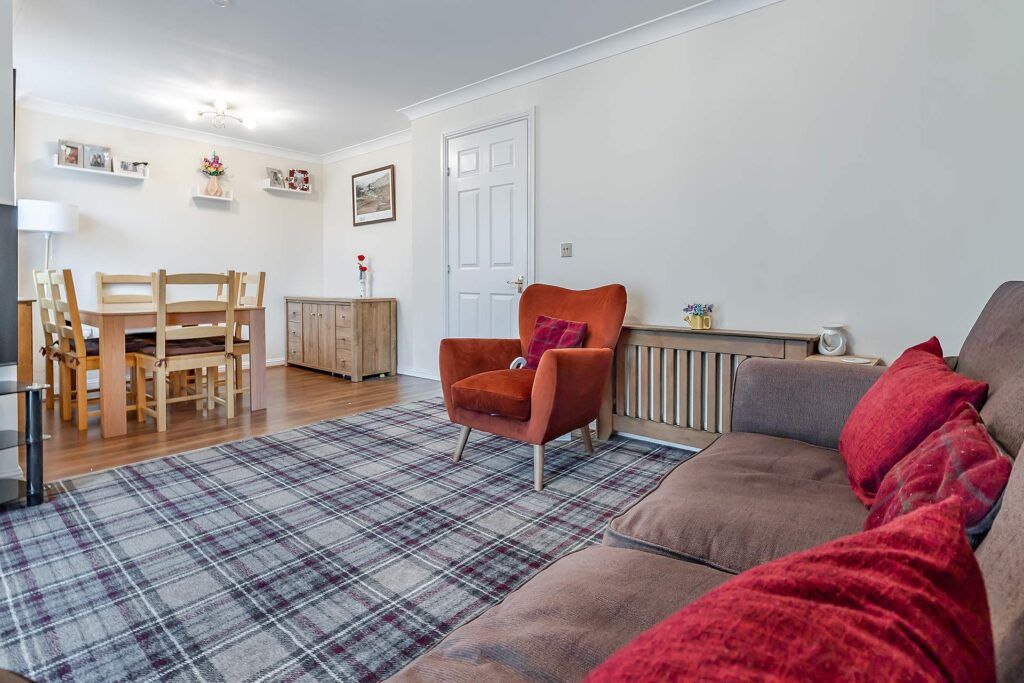 Property photo 2 of 30