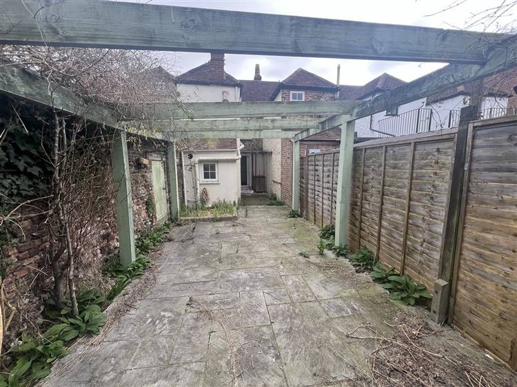 Property photo 2 of 10