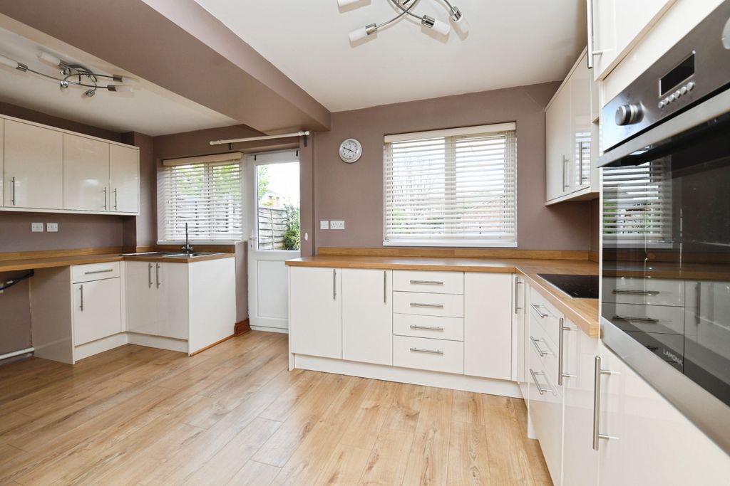 Property photo 2 of 19 Photo #2