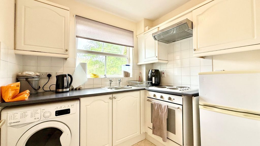 Property photo 2 of 6 Picture No. 05