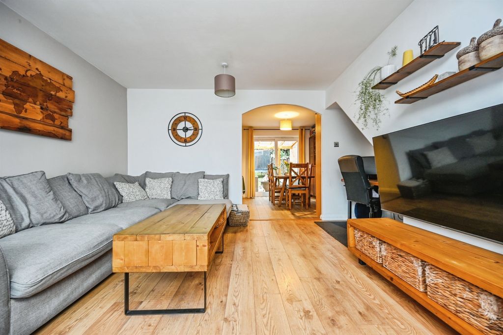 Property photo 3 of 13