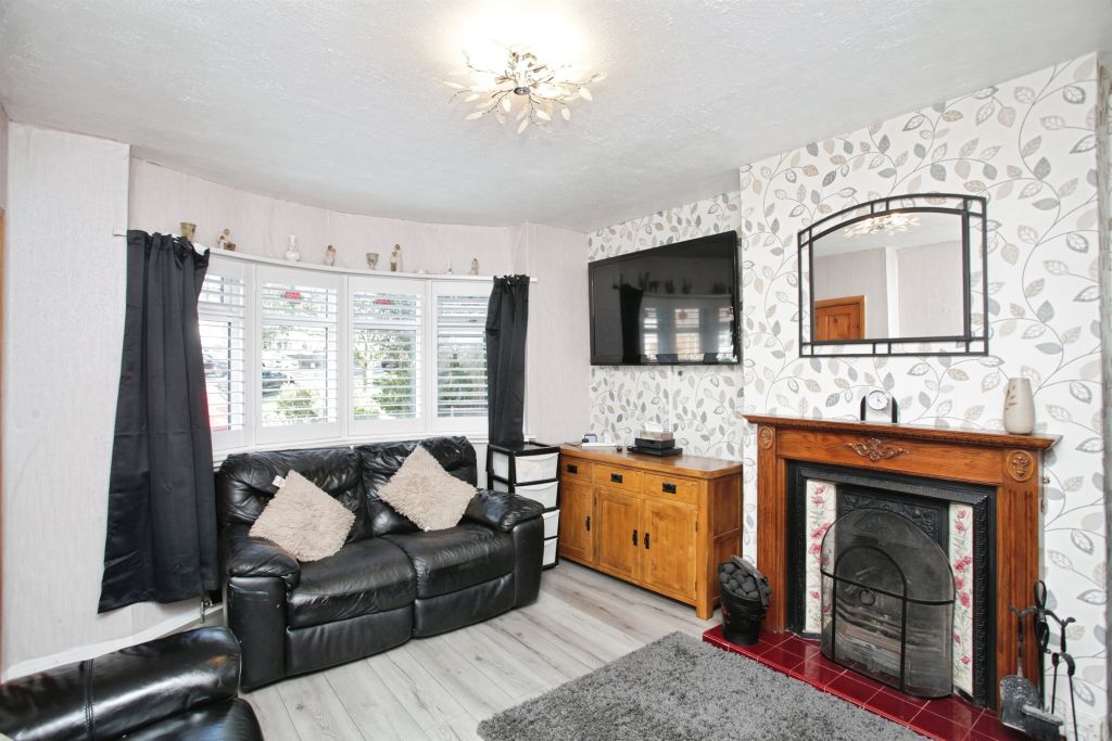 Property photo 2 of 26