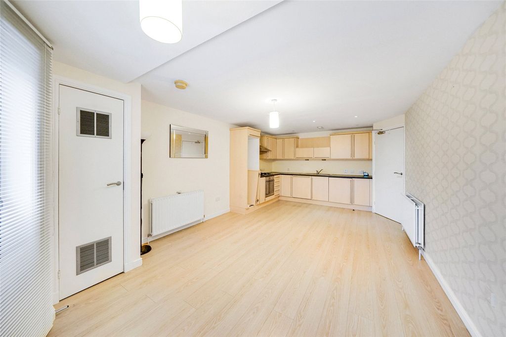 Property photo 3 of 14 Picture No. 05