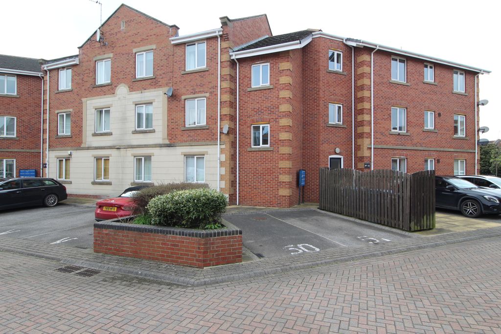 Property photo 1 of 12