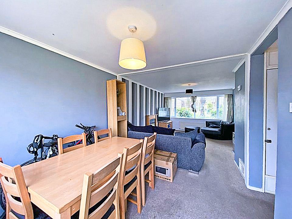 Property photo 2 of 11 2