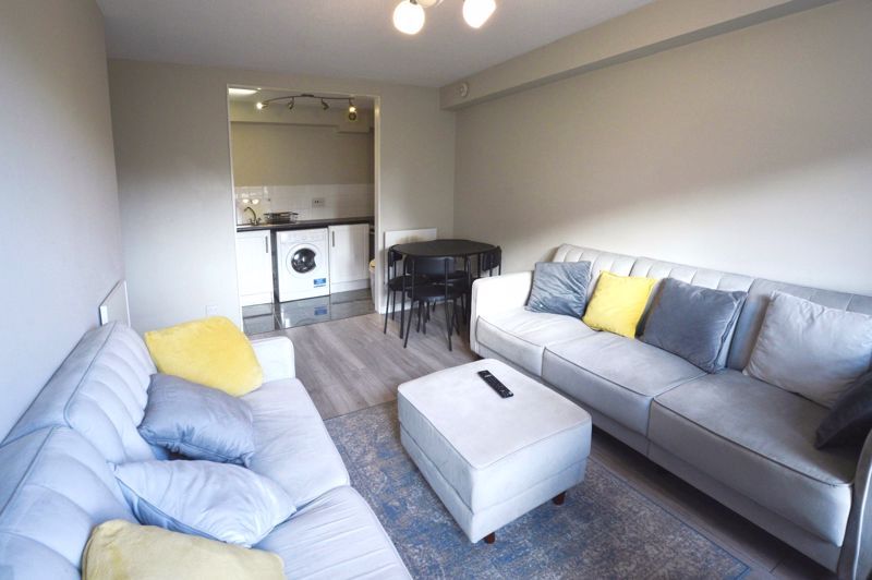 Property photo 3 of 7 Photo 7