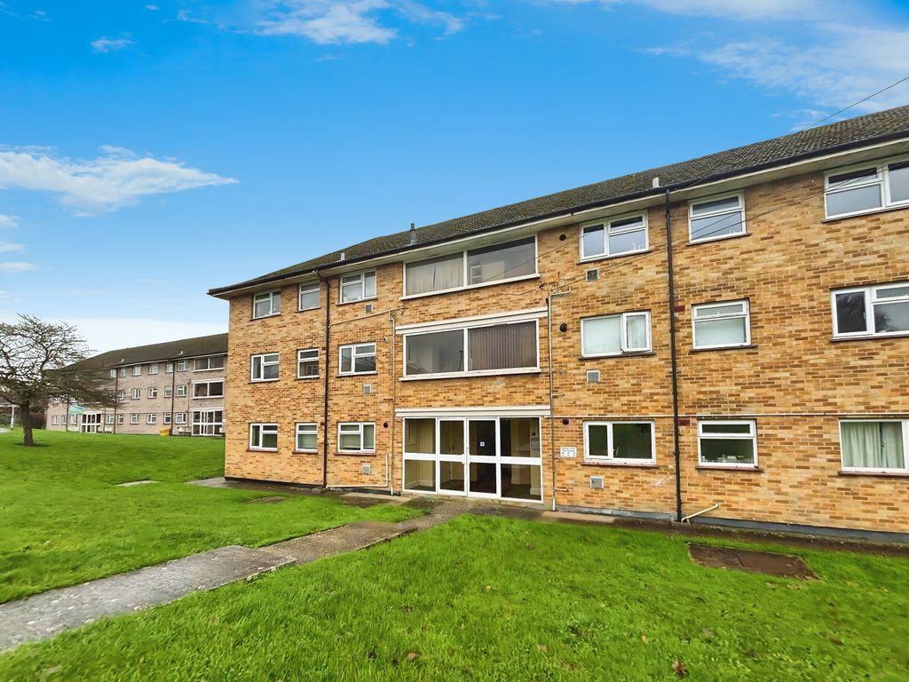 Property photo 1 of 17