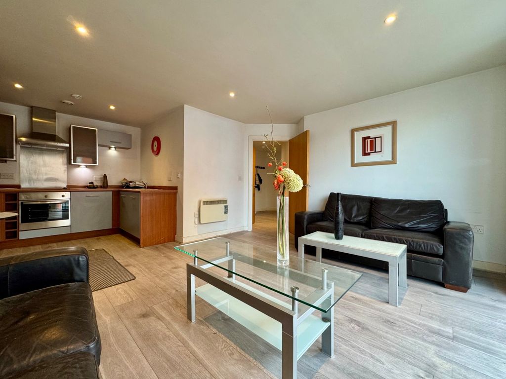 Property photo 2 of 12 Picture No. 02