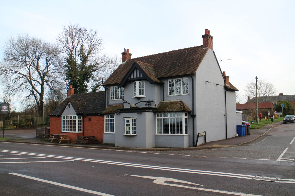 Property photo 1 of 7