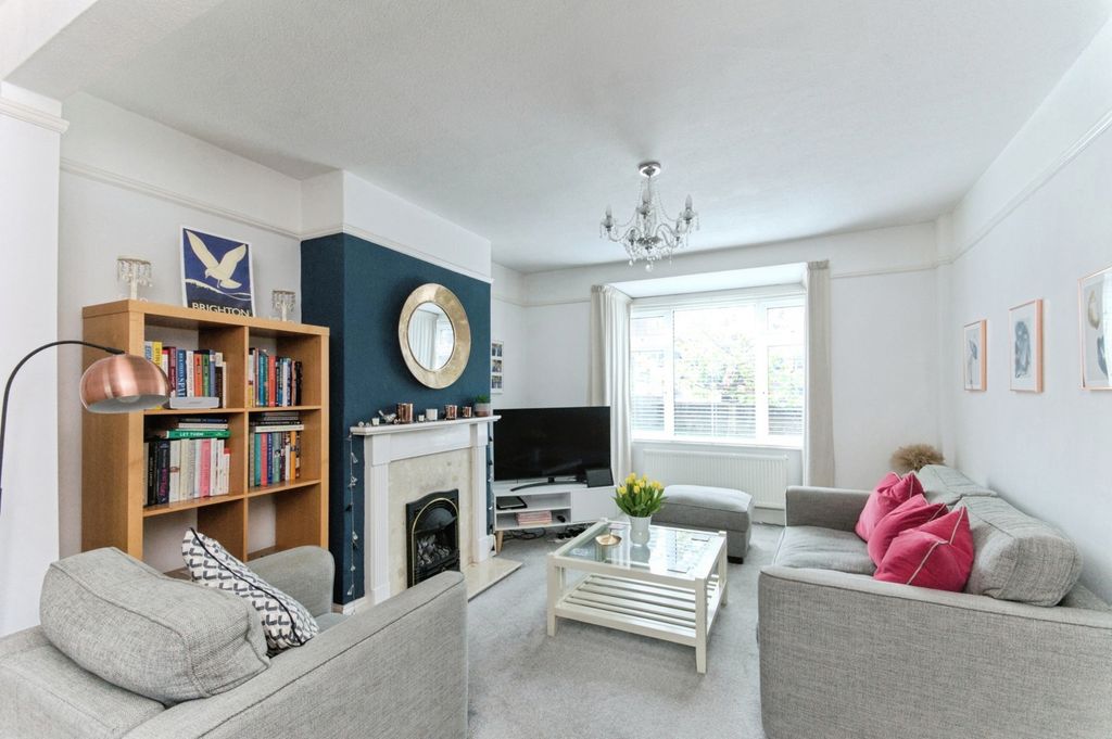 Property photo 2 of 26 Pbox-Img.Jpg