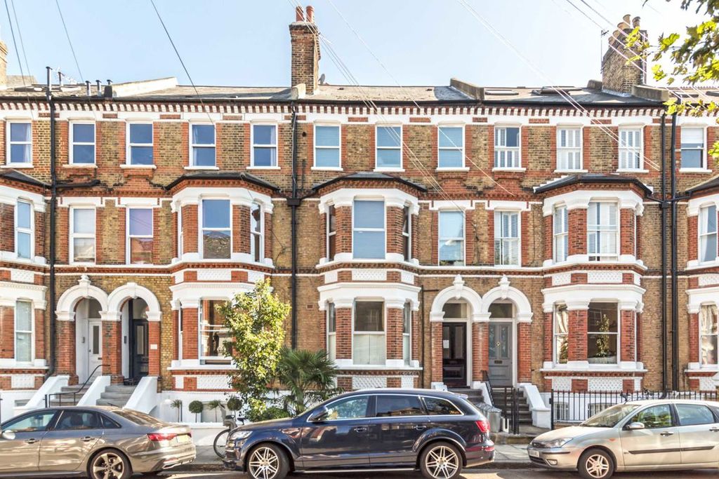 Property photo 1 of 5