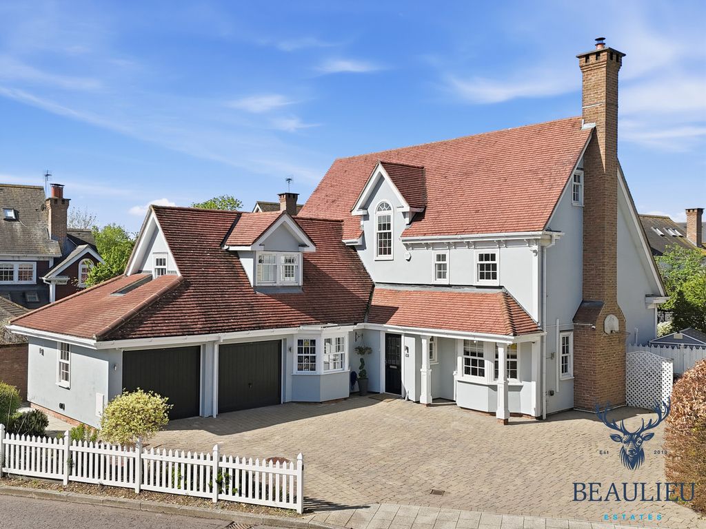 Property photo 1 of 35