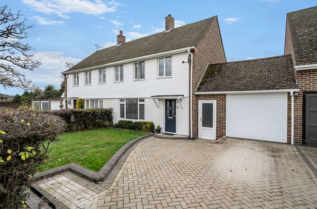 Property photo 1 of 21 1382843-20-691c58...