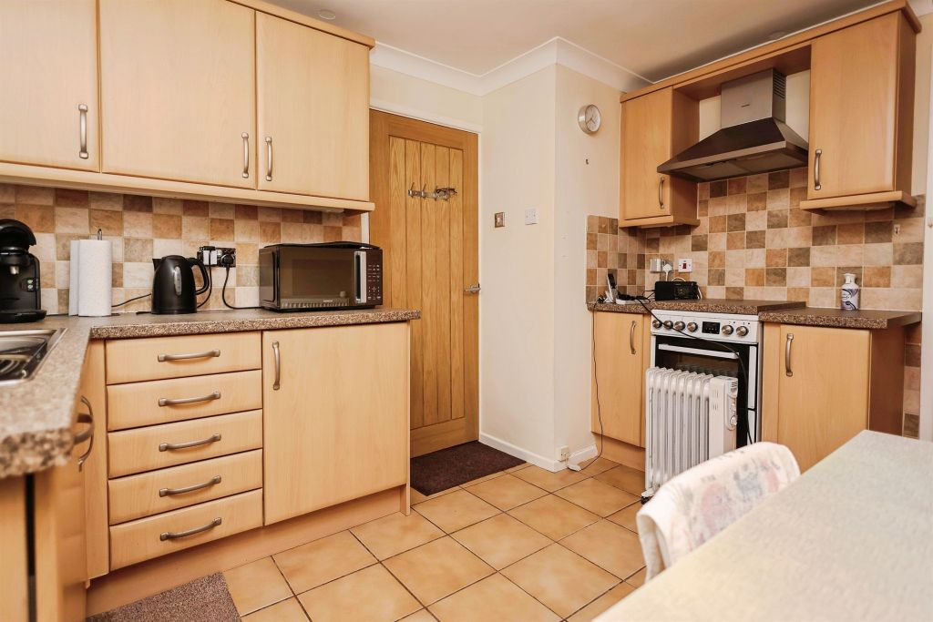 Property photo 3 of 21