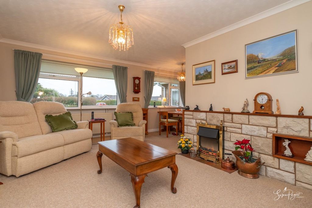 Property photo 2 of 21 Lounge-Diner