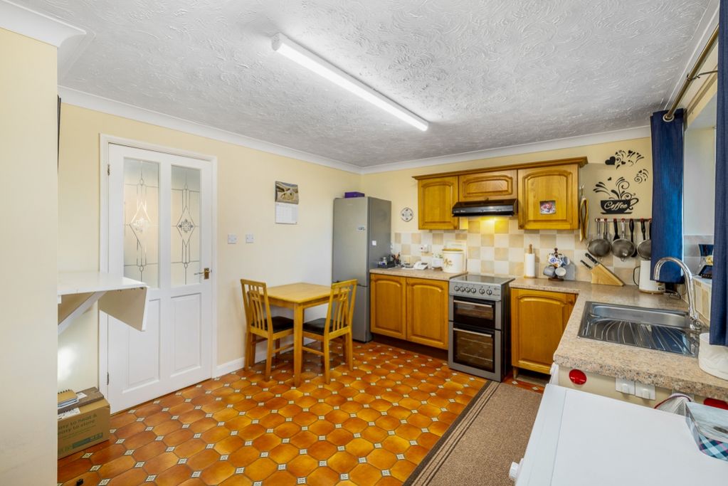 Property photo 3 of 20 The Sycamores (Holbeach)-18