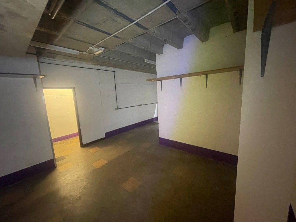 Property photo 3 of 11 Photo 7