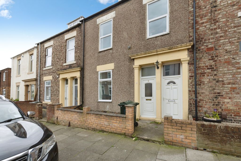 Property photo 2 of 14