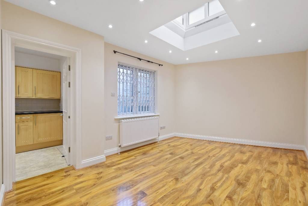 Property photo 2 of 10 Image