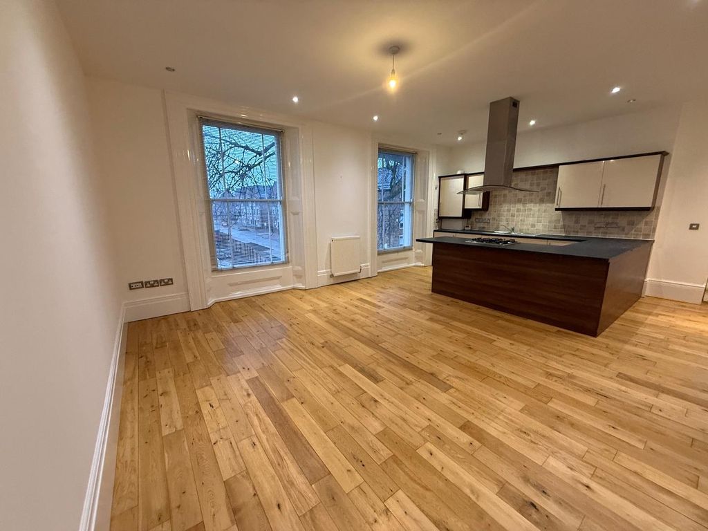 Property photo 1 of 15 Tempimagexzknrw.Jpg