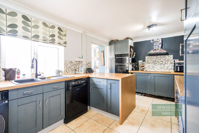 Property photo 2 of 42 Photo 15