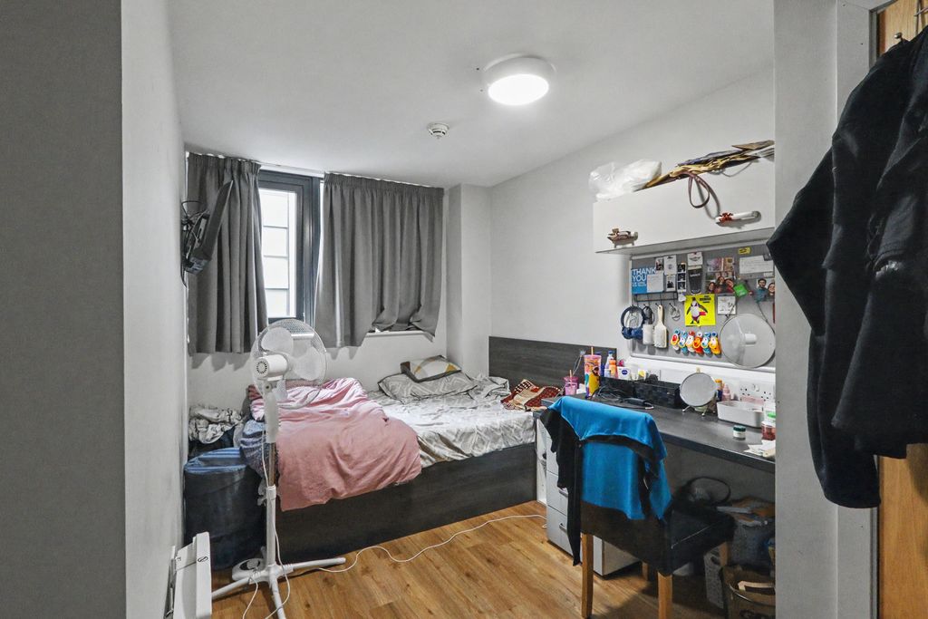 Property photo 3 of 13 Apartment 202, 100 Queen Street, Sheffield, S1 2Du