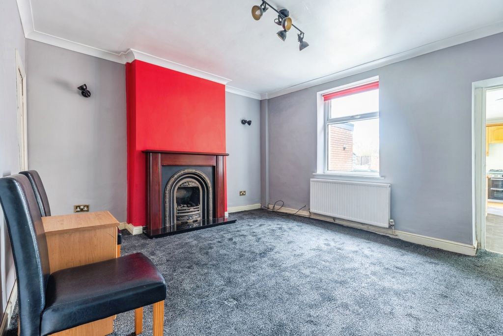 Property photo 2 of 10 Pbox-Img.Jpg