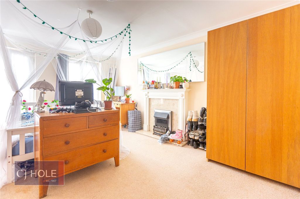 Property photo 2 of 25 Picture No. 73