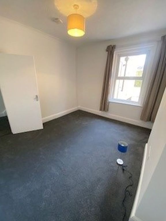 Property photo 3 of 27 Photo 8