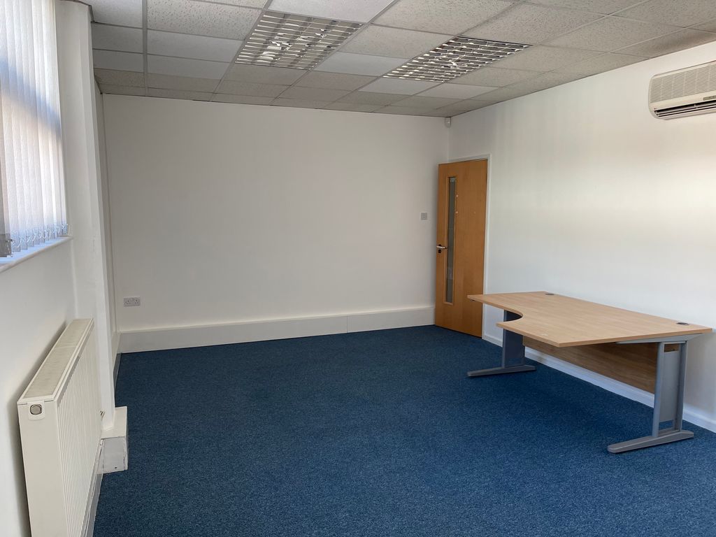 Property photo 3 of 5