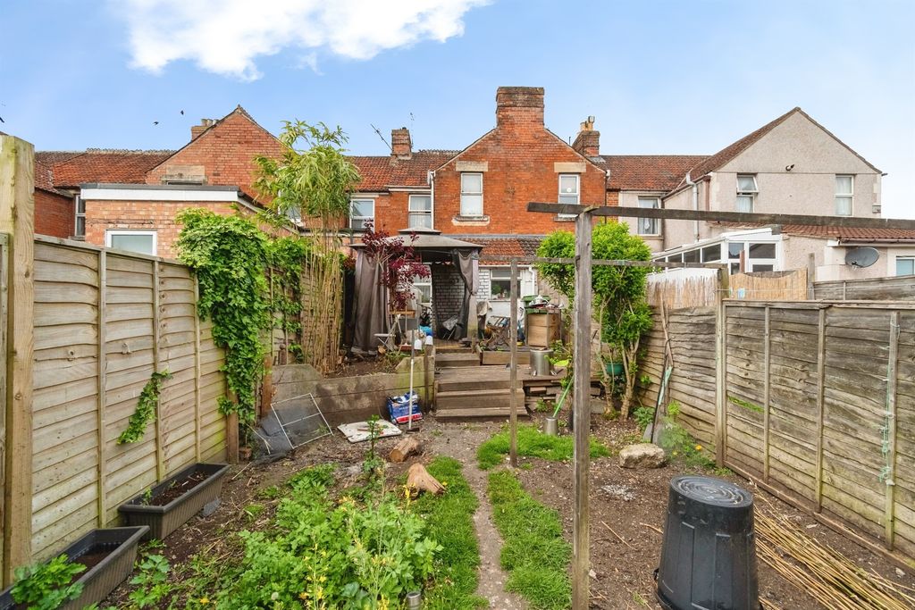 Property photo 2 of 5