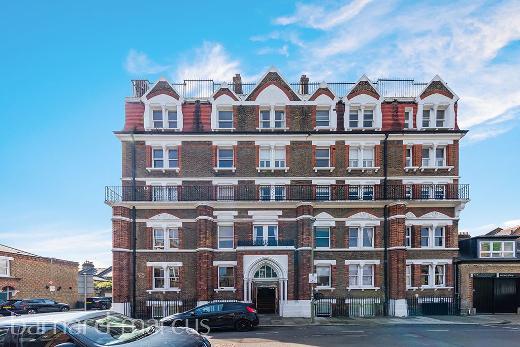 Property photo 1 of 10 Exterior